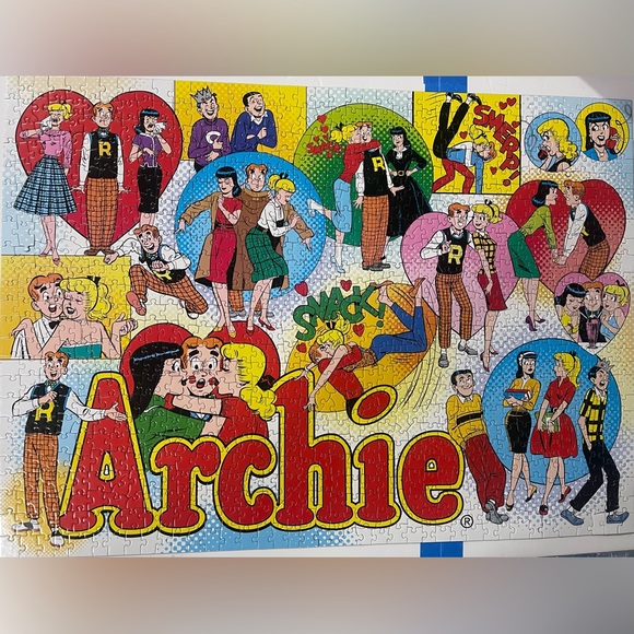 Cobble Hill Classic Archie 1000 piece puzzle. 🧩 - Picture 4 of 4